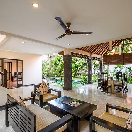 Dampati Villas サヌール 外观 照片